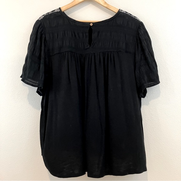 Knox Rose | Black Short Sleeve Embroidered Top - Picture 10 of 10